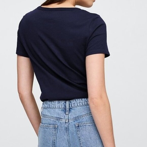 Gap Favorite Tee V-Neck T-Shirt Short Sleeve Top Navy Blue Size Medium NEW - Picture 2 of 6